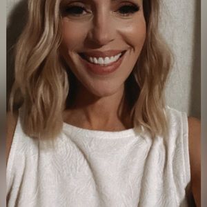 Meet your Posher, Becky